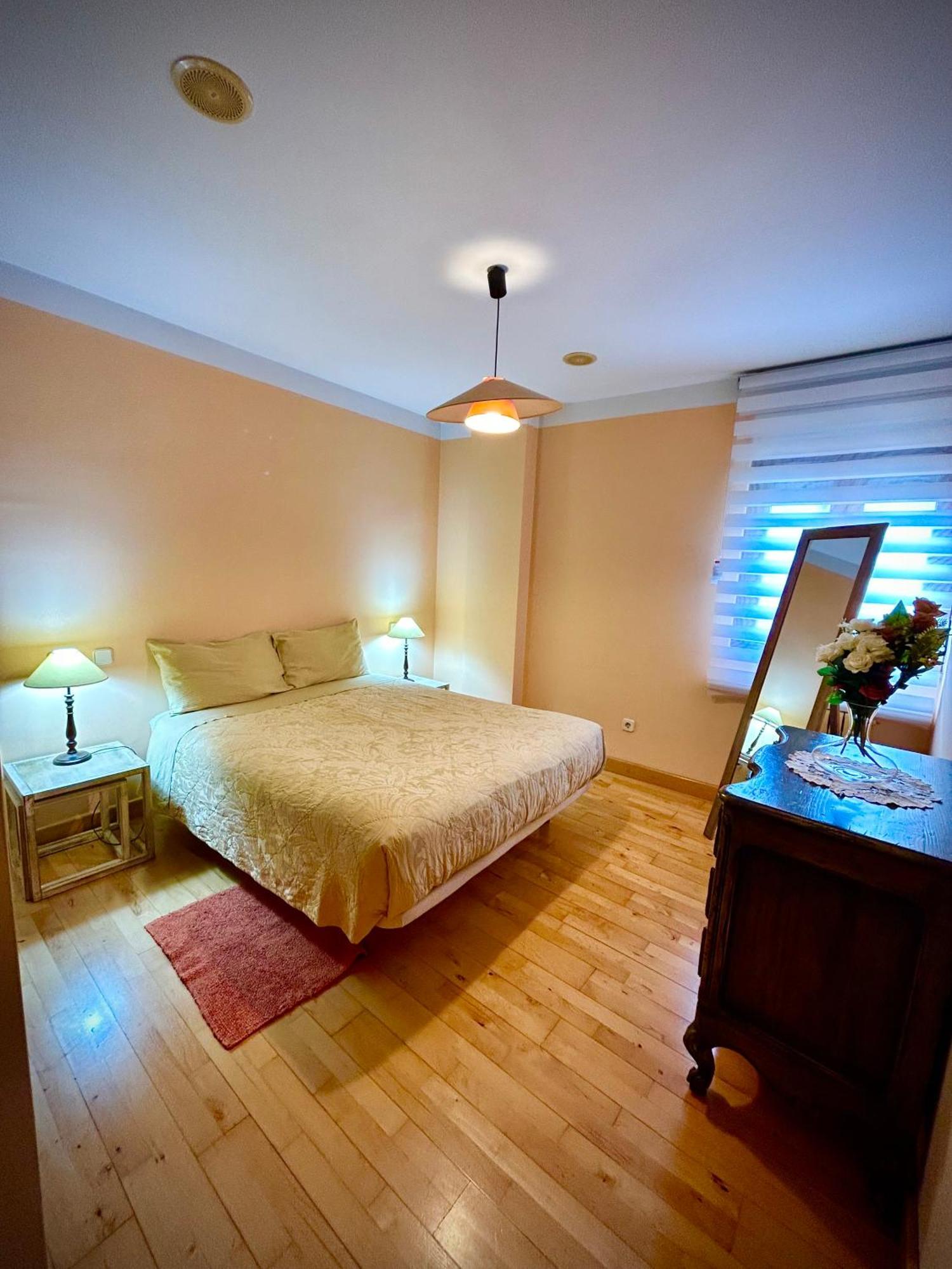 Vivienda Rectorado 2 Apartment Salamanca Bagian luar foto