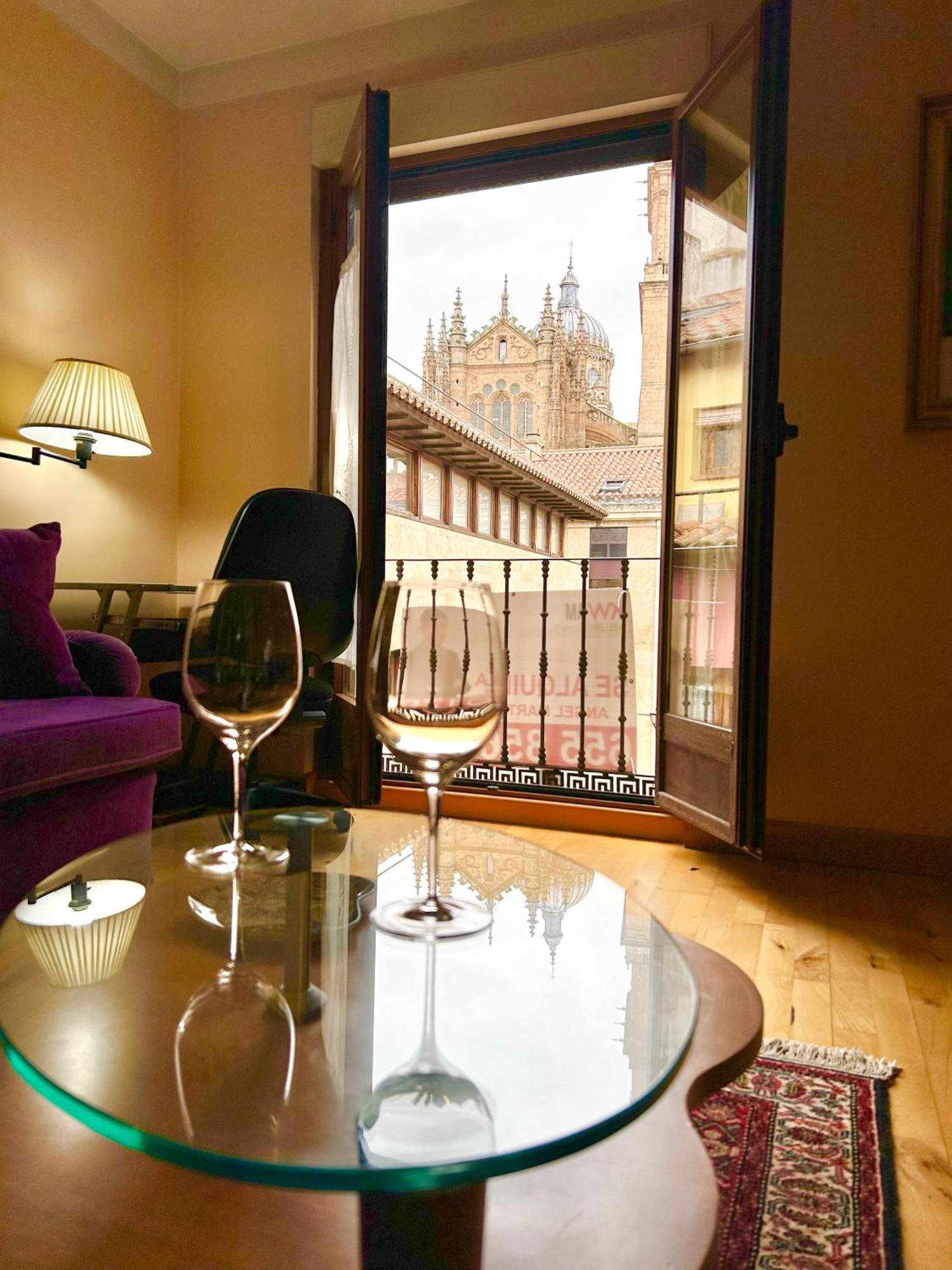 Vivienda Rectorado 2 Apartment Salamanca Bagian luar foto
